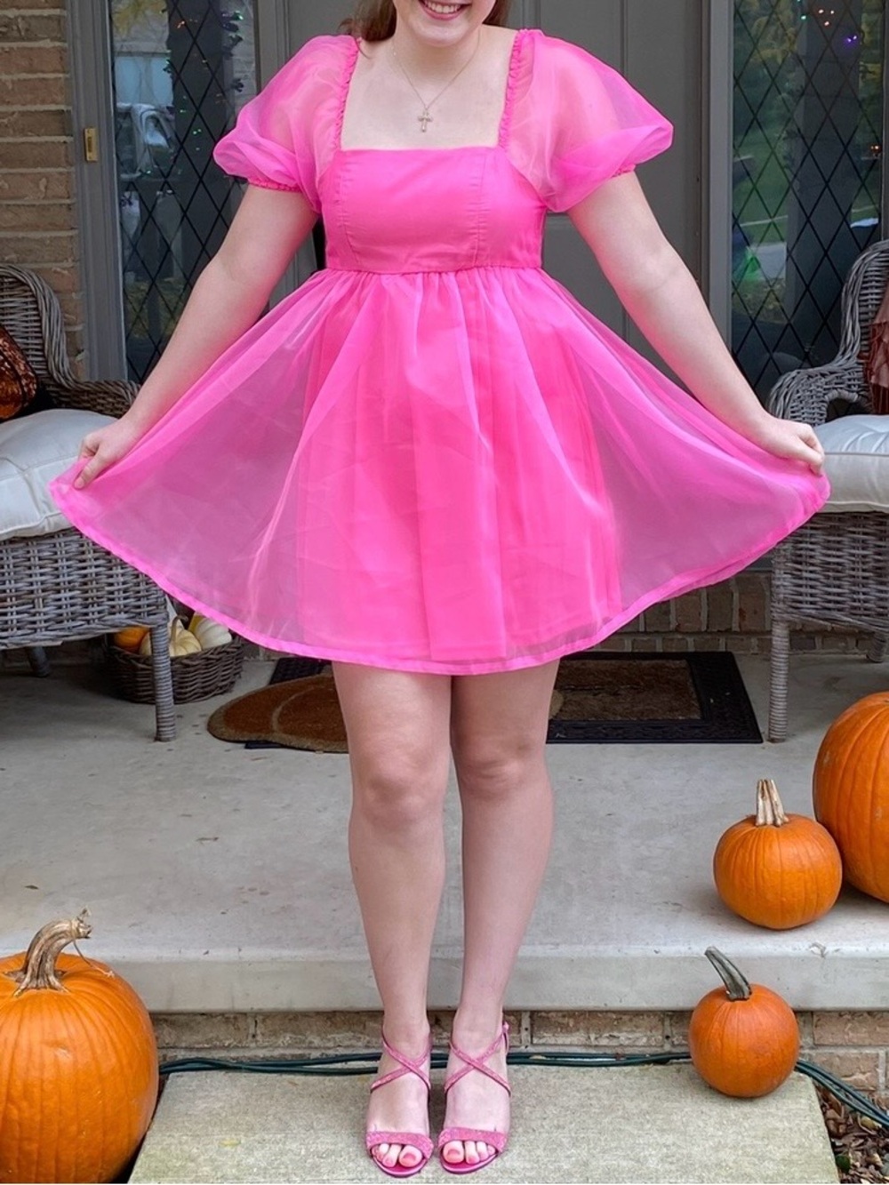 Junior’s Bright Pink Puff Sleeve Chiffon Party Dress - Picture 4 of 6